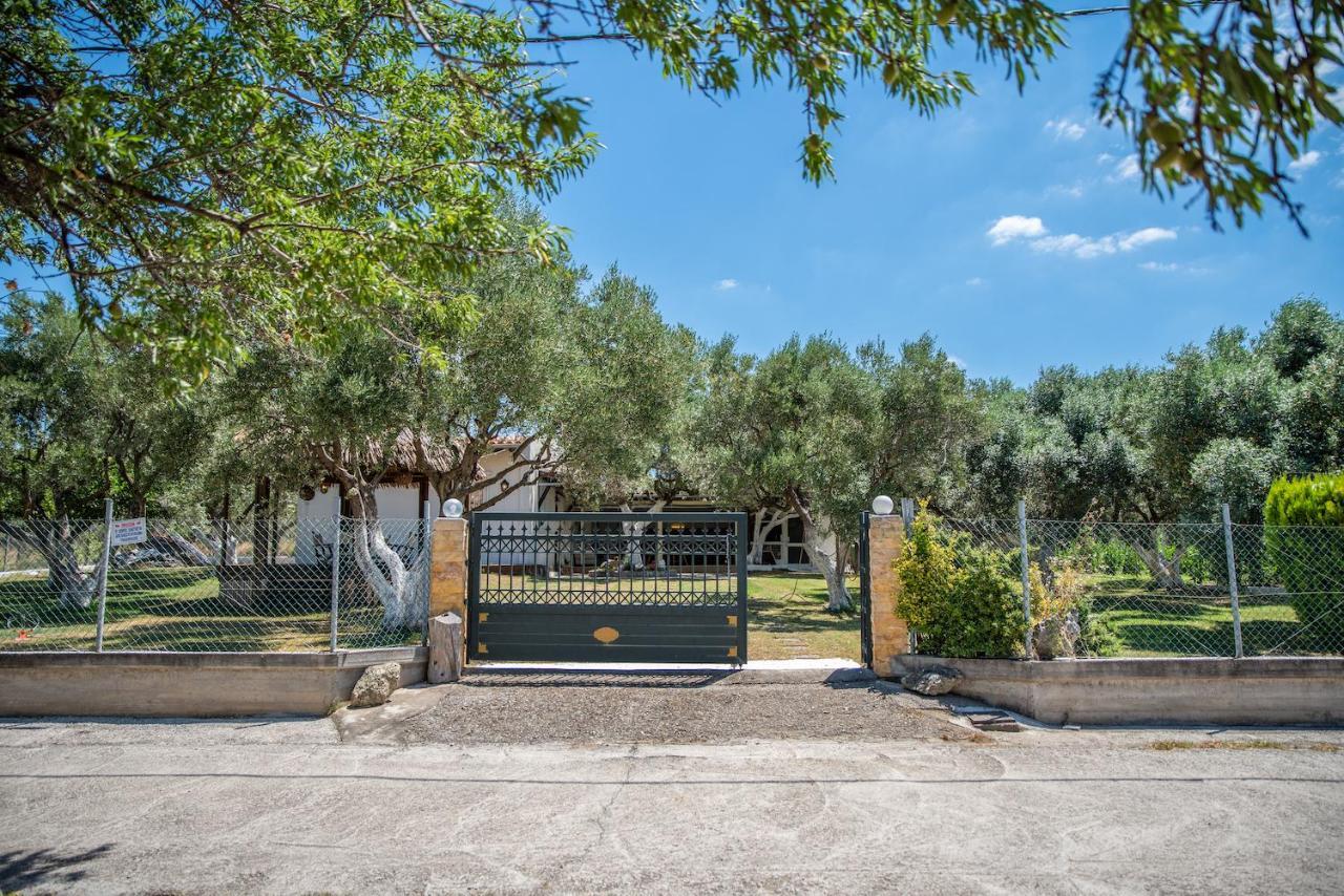 Villa Luna Mákri Exterior foto