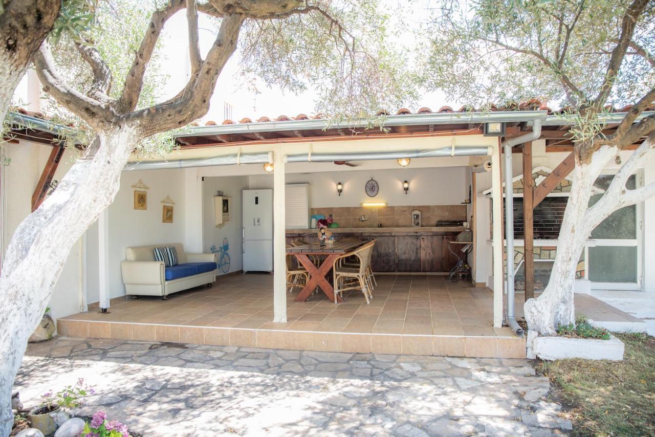 Villa Luna Mákri Exterior foto