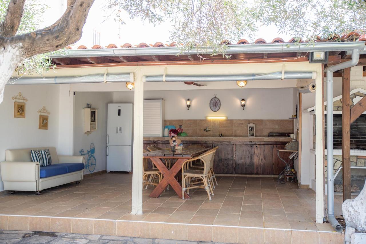 Villa Luna Mákri Exterior foto