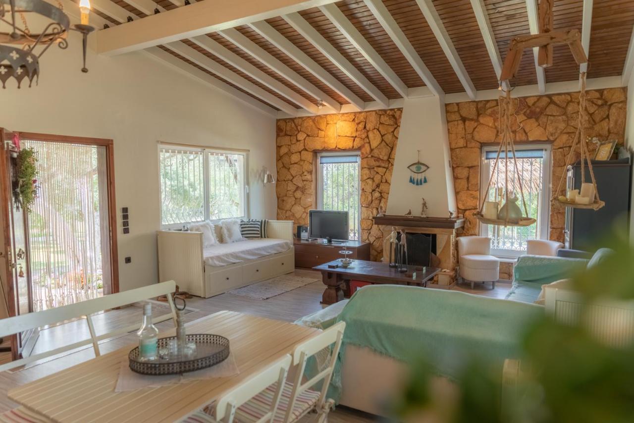 Villa Luna Mákri Exterior foto